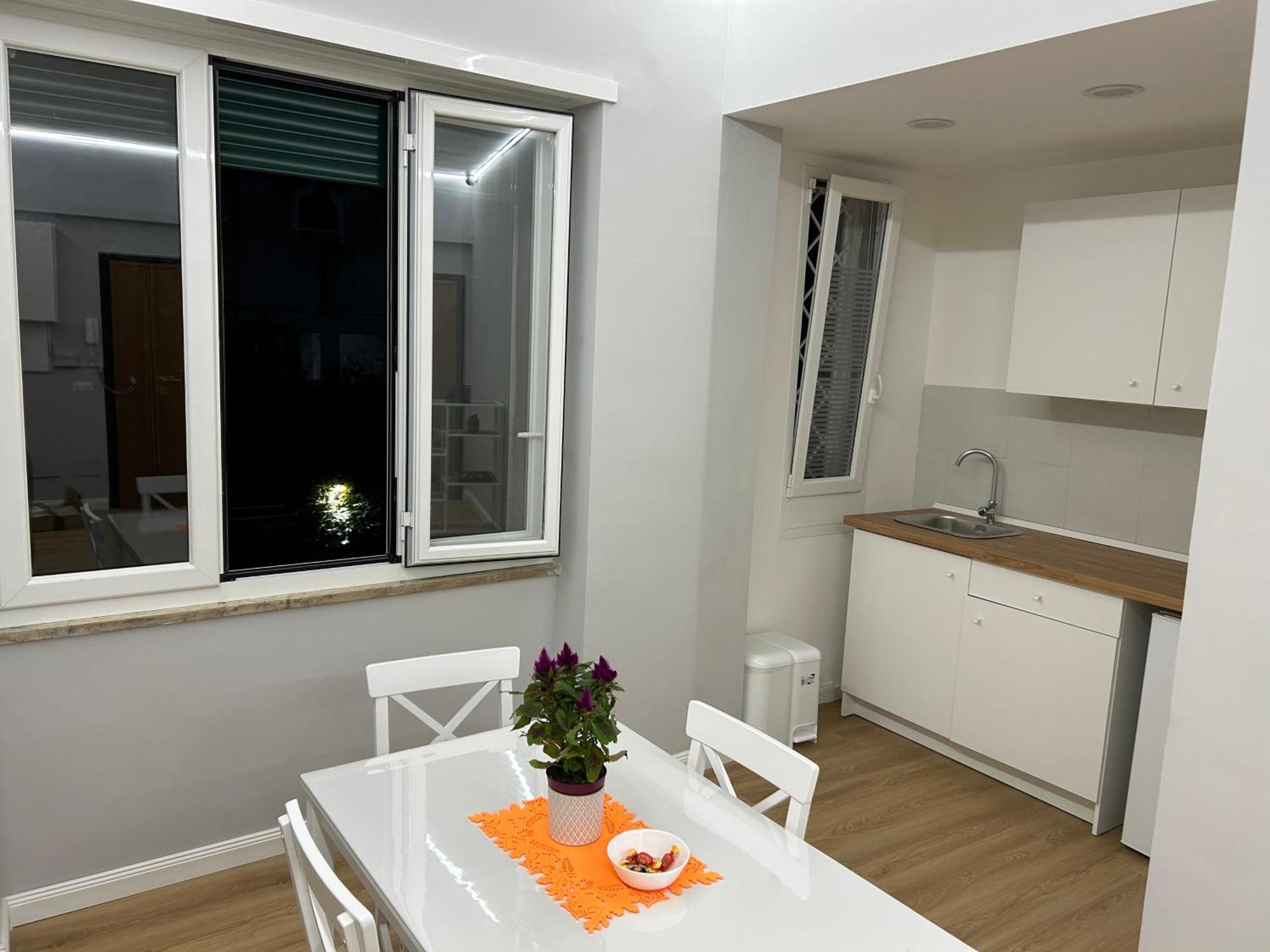 Vomero Suite And Deluxe Room B&B Napoli Exterior photo