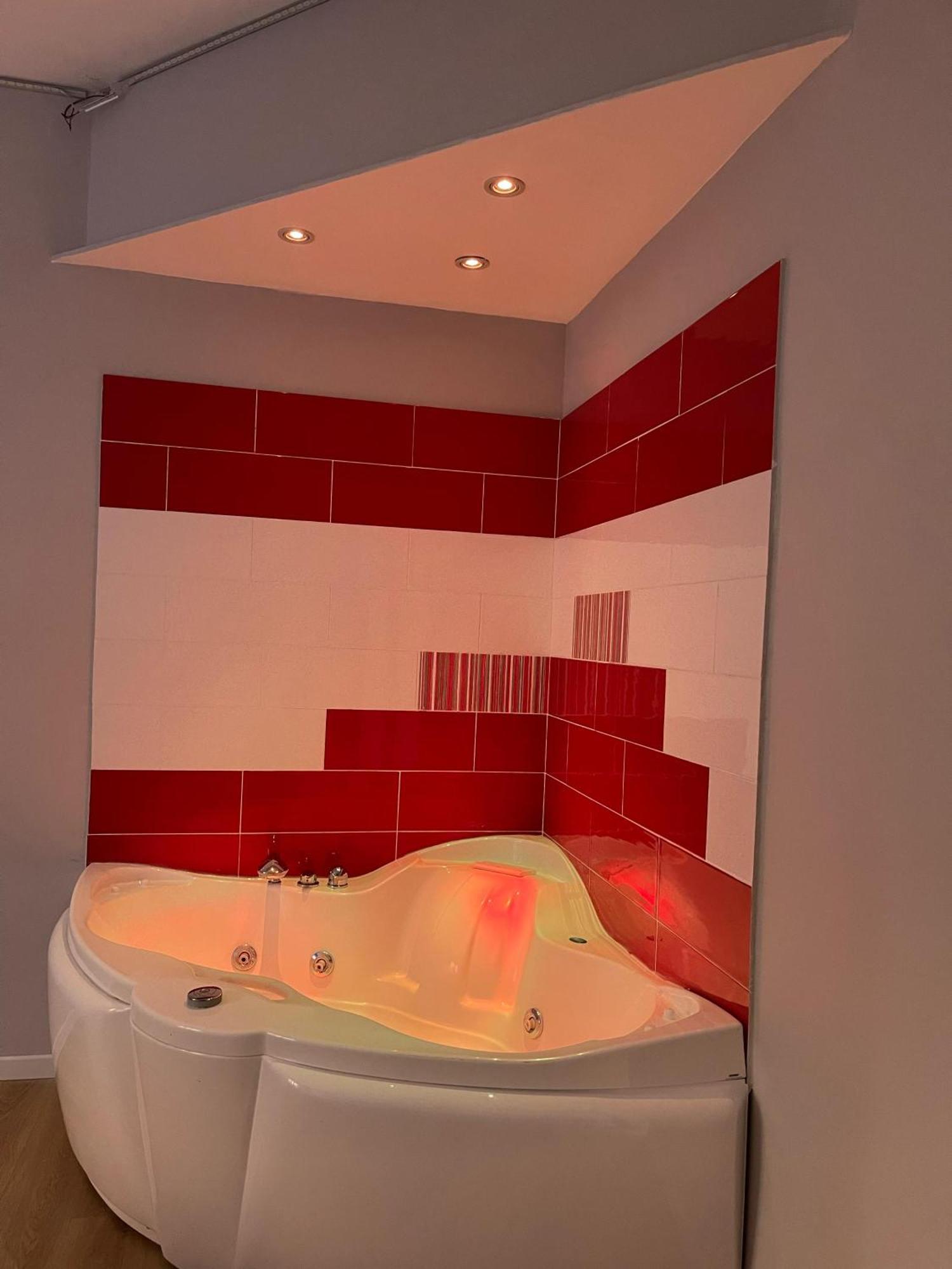 Vomero Suite And Deluxe Room B&B Napoli Exterior photo